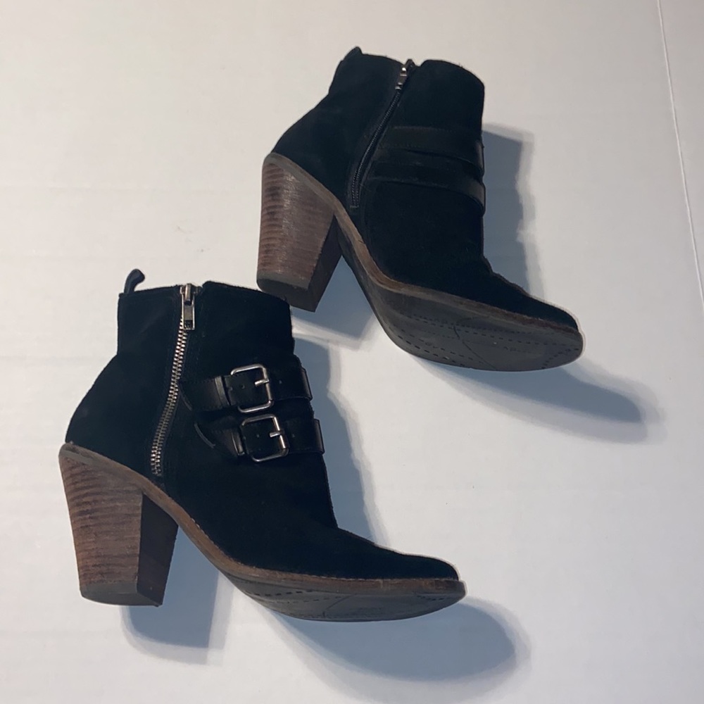 Dolce Vita black zippered wooden heel boots size 8